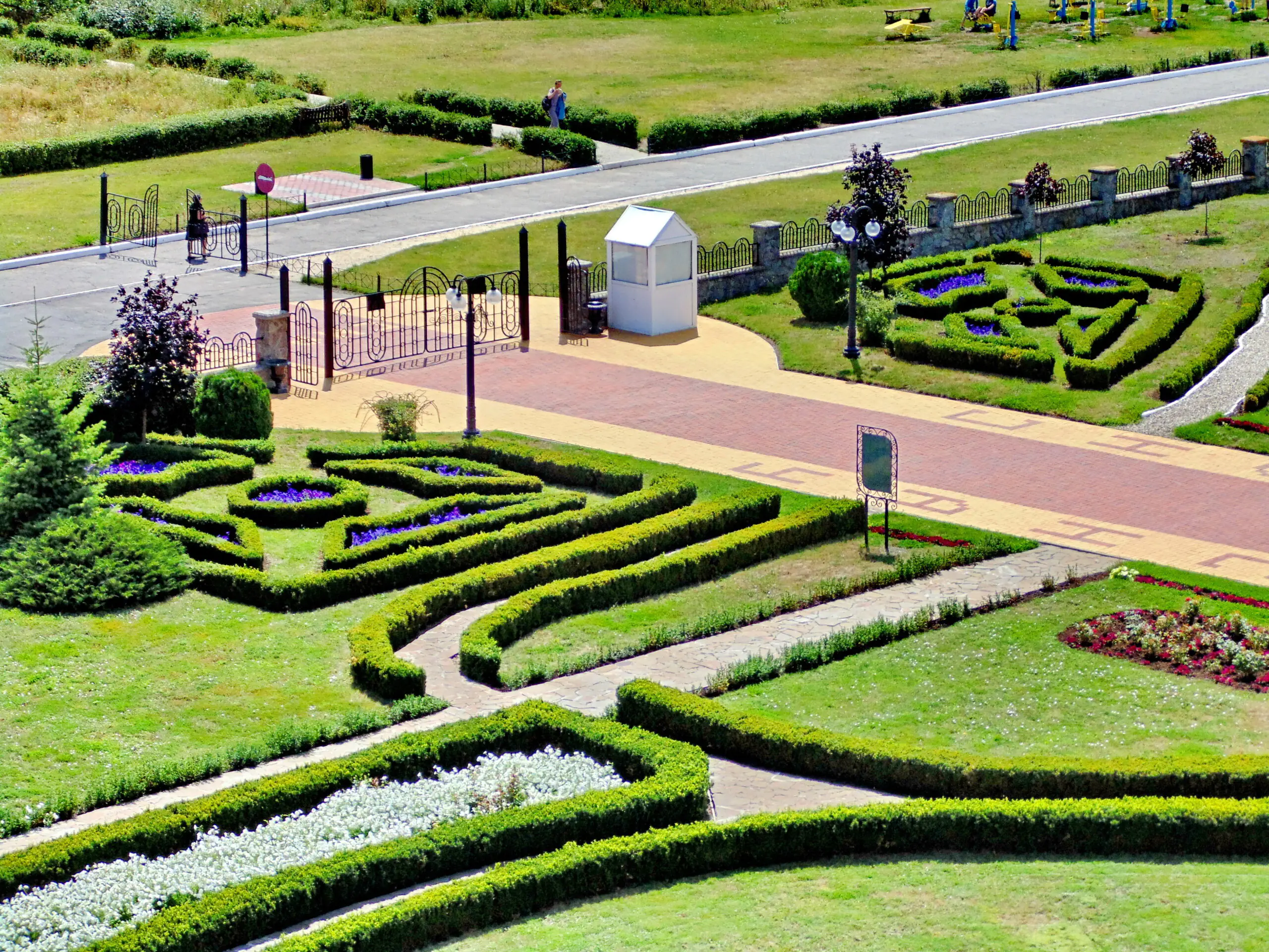 Myk Sadovyi12 scaled e1598018011869