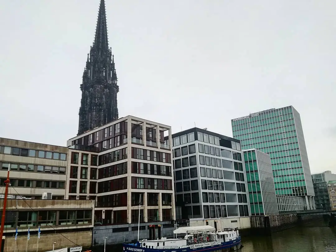 50816637 557434758057445 2534320765256335360 o