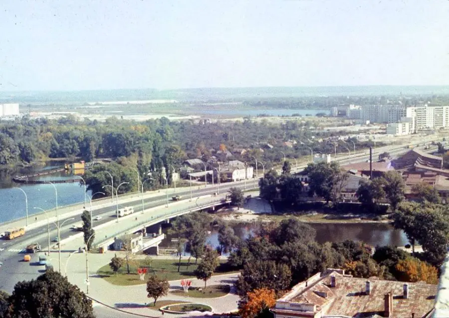 KHarkovskaia 1983 85 h Avtor Larysa YAroshenko