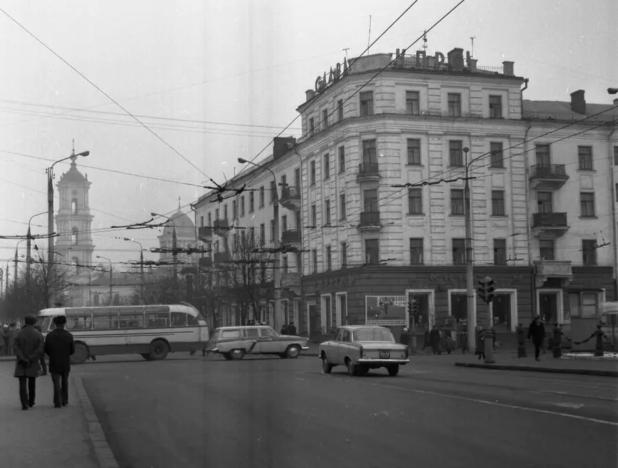 Krasnaia pl YUryy Smoliarov