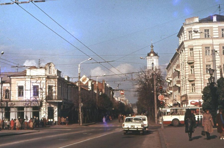Вулиці Покровська і Соборна 