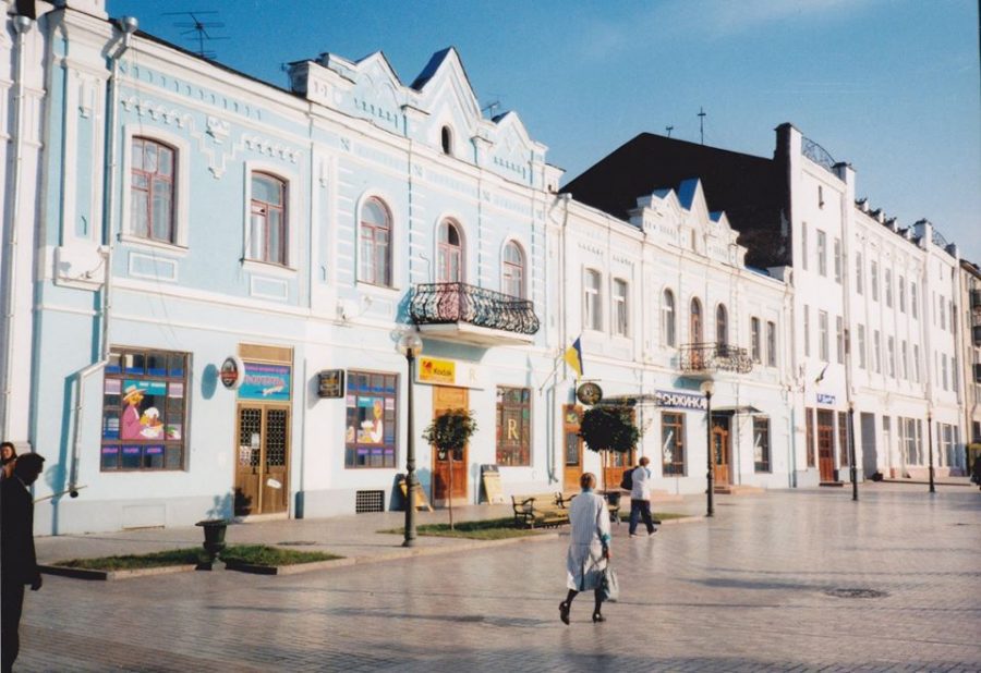 Вулиця Соборна, початок 2000-х років. Фото: Микола Михайліченко