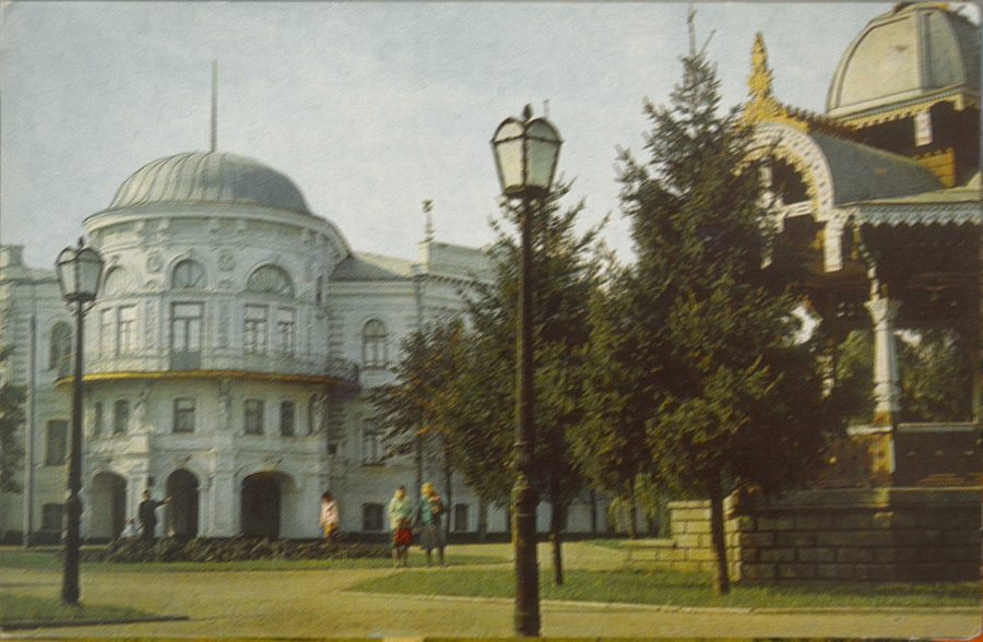 Театральна площа, 1976 рік