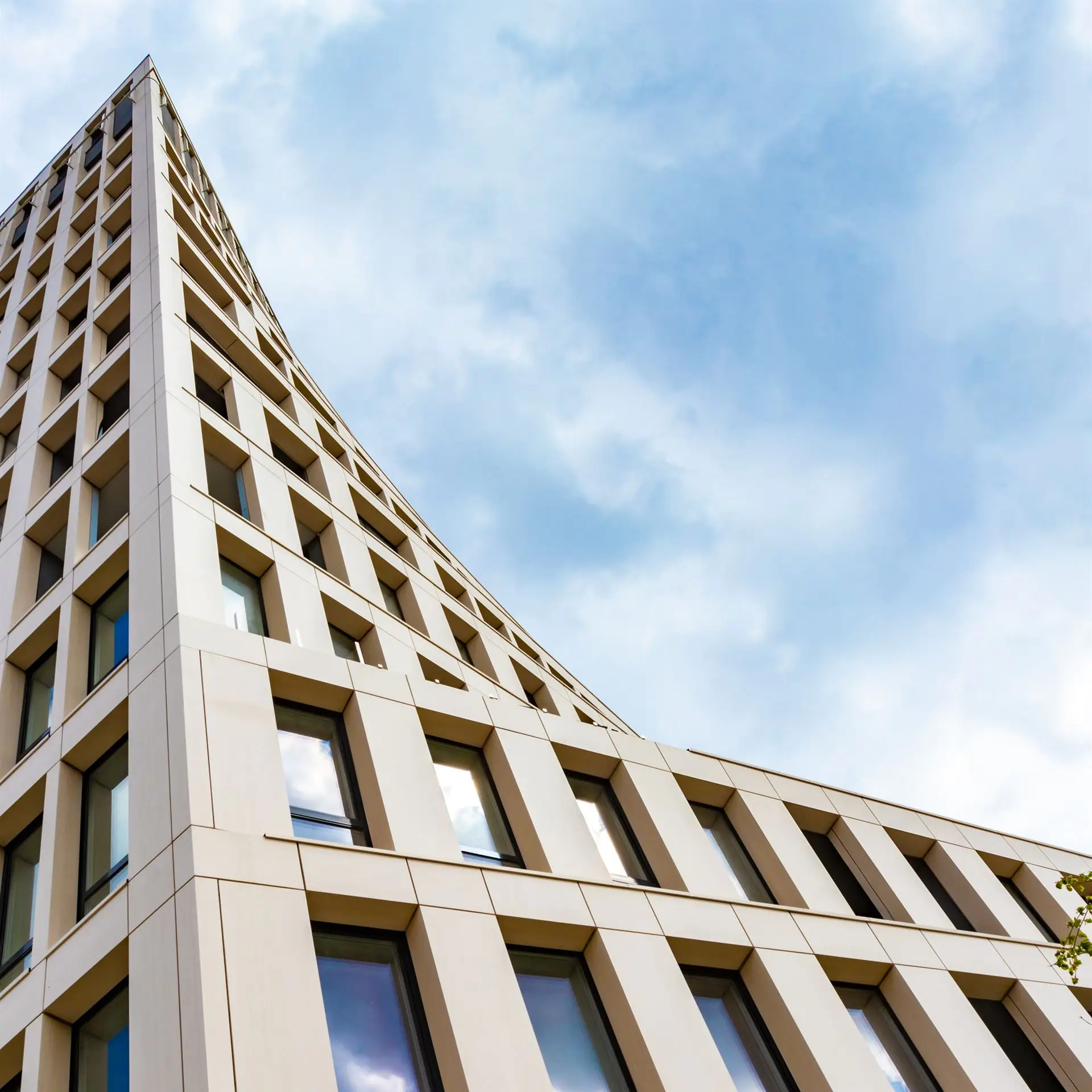 FORUM APARTMENTS Foto YUlian CHaplinskyy scaled 1