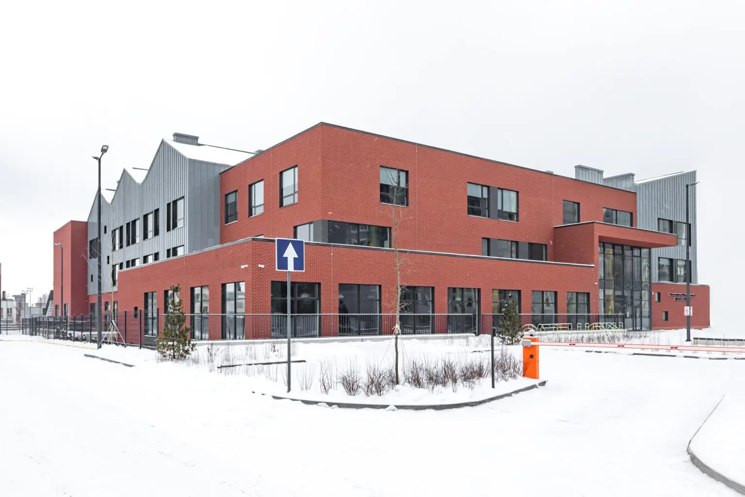 Kreatyvna Mizhnarodna Dytiacha SHkola. Foto YUlian CHaplinskyy 00 1 1536x1024 1