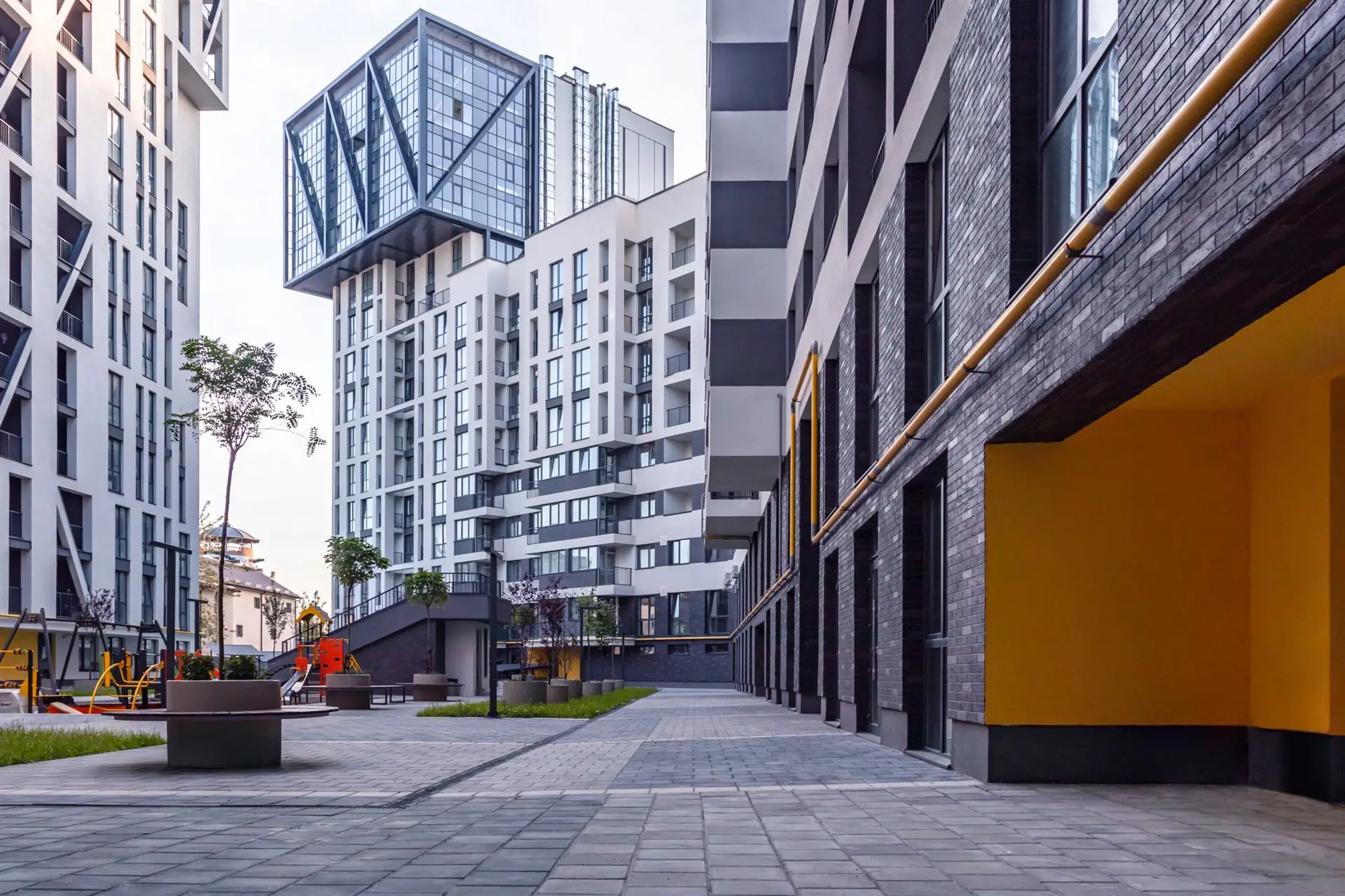 ZHK KINESKOP Foto YUlian CHaplinskyy 02 scaled 1