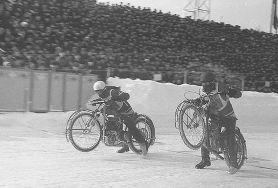 Spartak_motohonky_na_ldu_1978_79_Sergiy_Solyanik