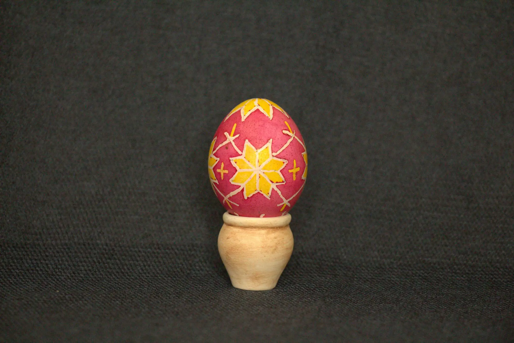 Ulanivska-pysanka-z-ornamentom-SHest-rozh.-Foto-L.Dudchenko-1