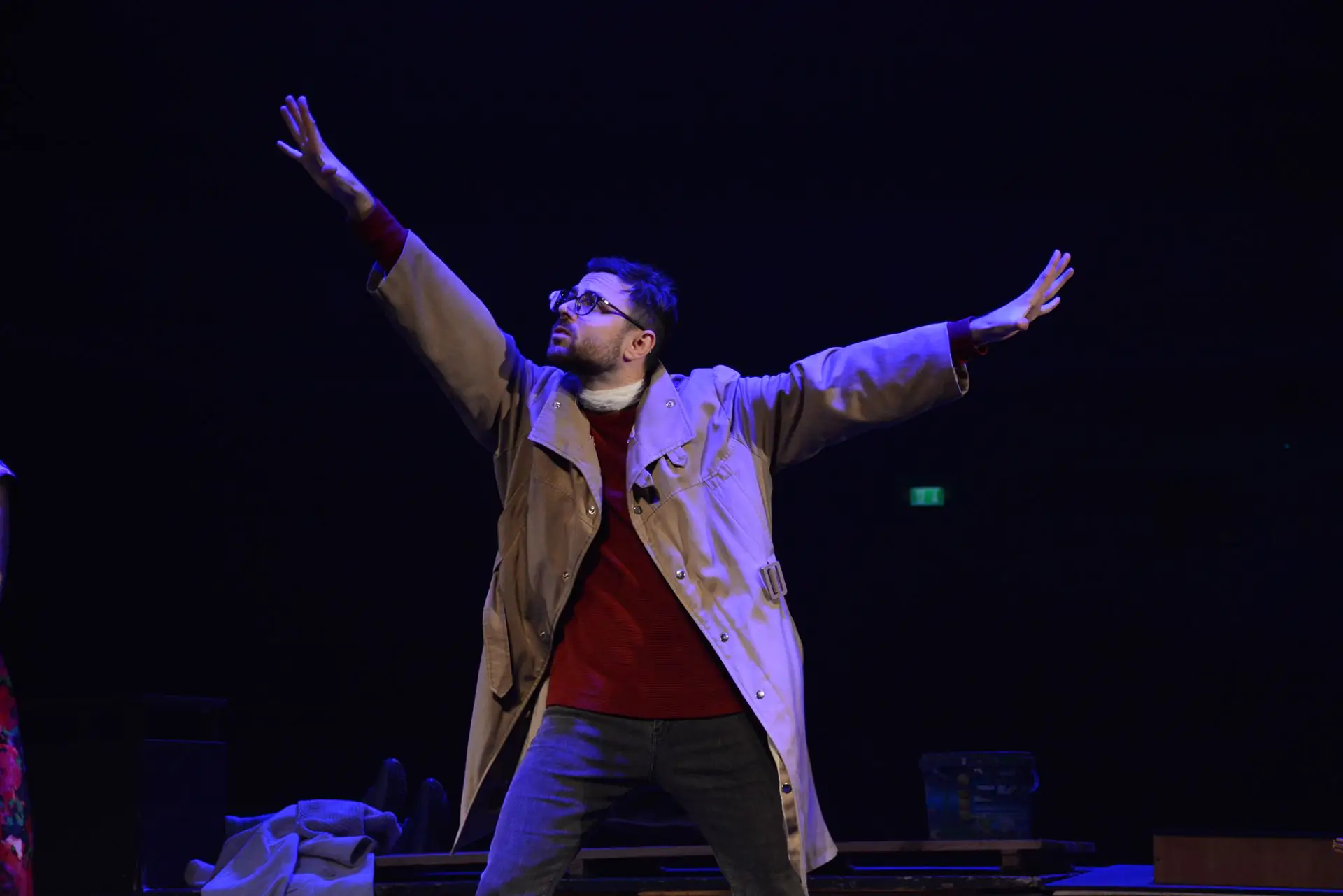 holovna. nlo holovna. nlo