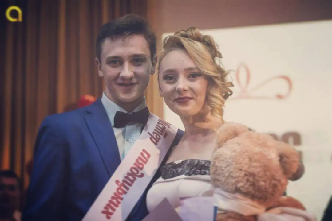 Ігор і Ліза ще в університеті Ігор і Ліза ще в університеті