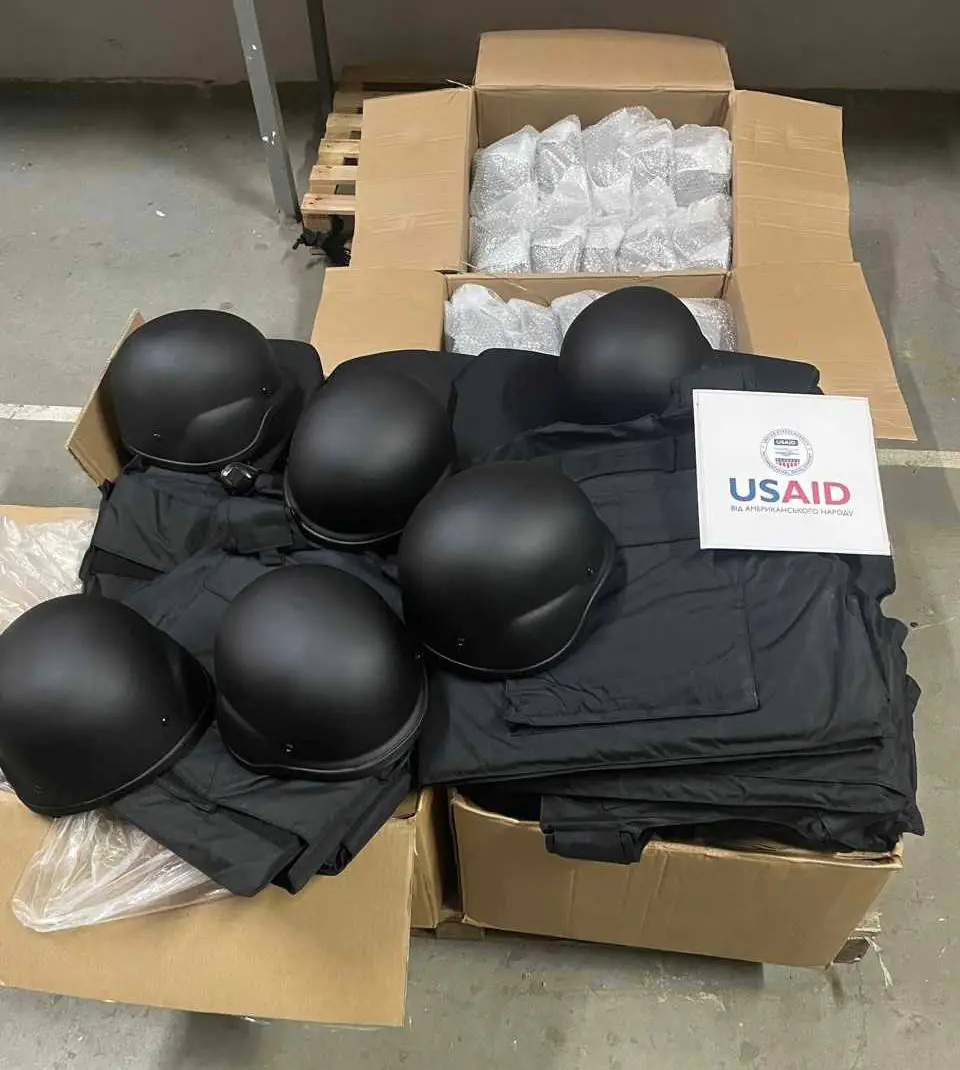 захисне спорядження для енергетиків від ЮСЕІД