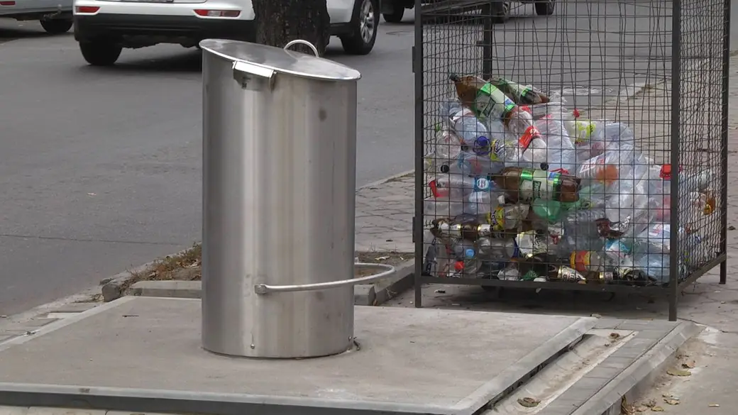 Фото Суспільне Підземний сміттєвий контейнер у Хмельницькому