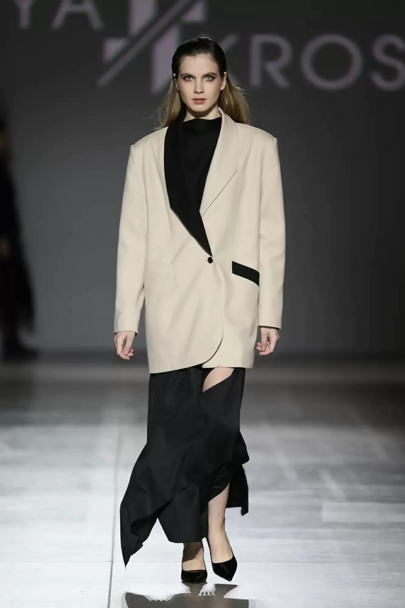 UFW FW 25 26 JULIYA KROS catwalk credits Andriy Sokolov 36.jpg.webp UFW FW 25 26 JULIYA KROS catwalk credits Andriy Sokolov 36.jpg.webp