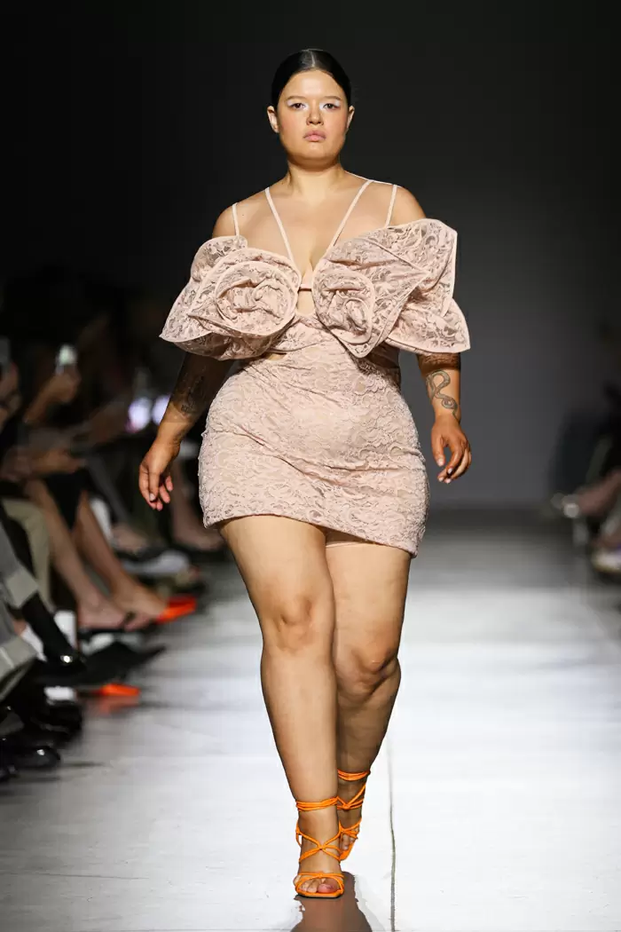 UFW SS 25 NADYA DZYAK catwalk credits Andriy Sokolov 9.jpg UFW SS 25 NADYA DZYAK catwalk credits Andriy Sokolov 9.jpg