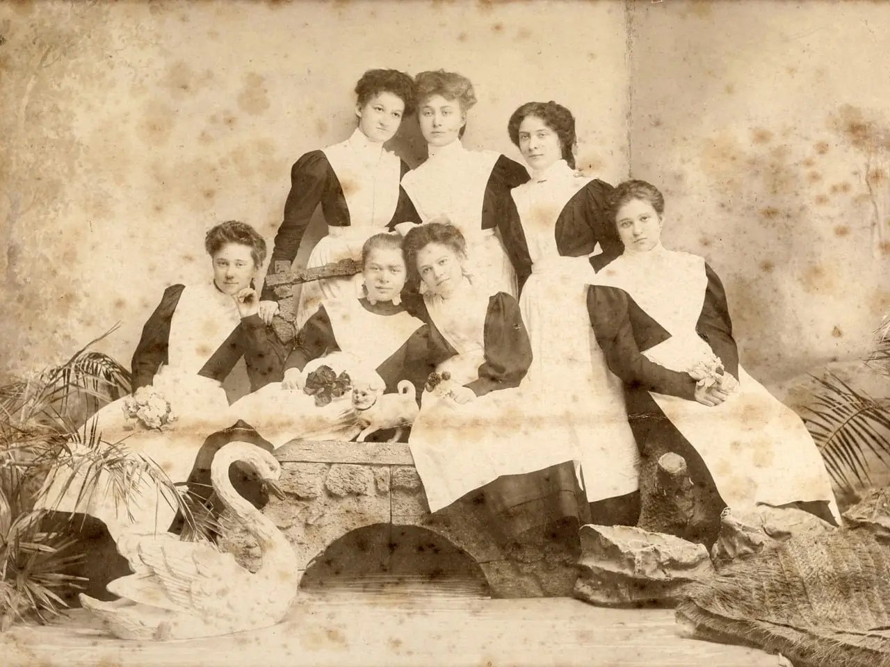 Сумські гімназистки на світлинах з колекції Сергія Гуцана 3