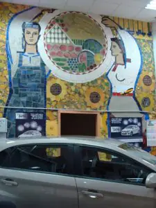 Мозаїка в сумському ЦУМі. Фото: Анна Войтенко