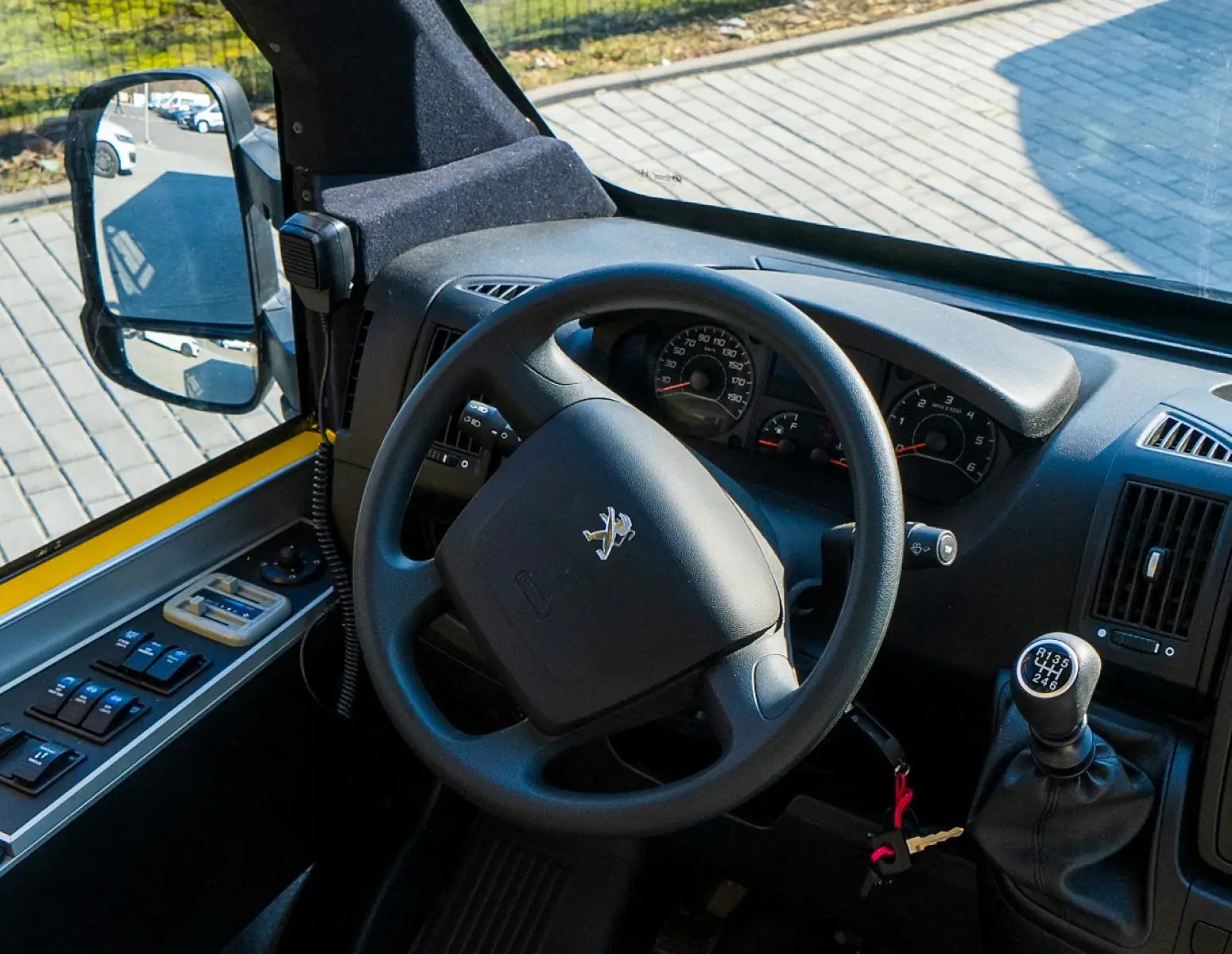 483915459 661192709935465 1870724708008689021 n