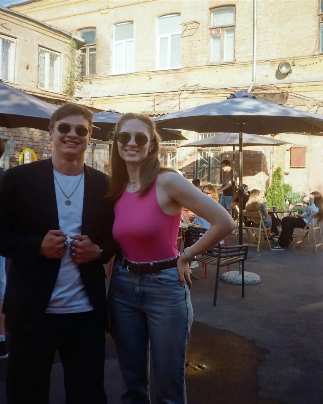 Tak tak tse mozhno bulo zrobyty klasnym albomom na zghadku pro chudovyy