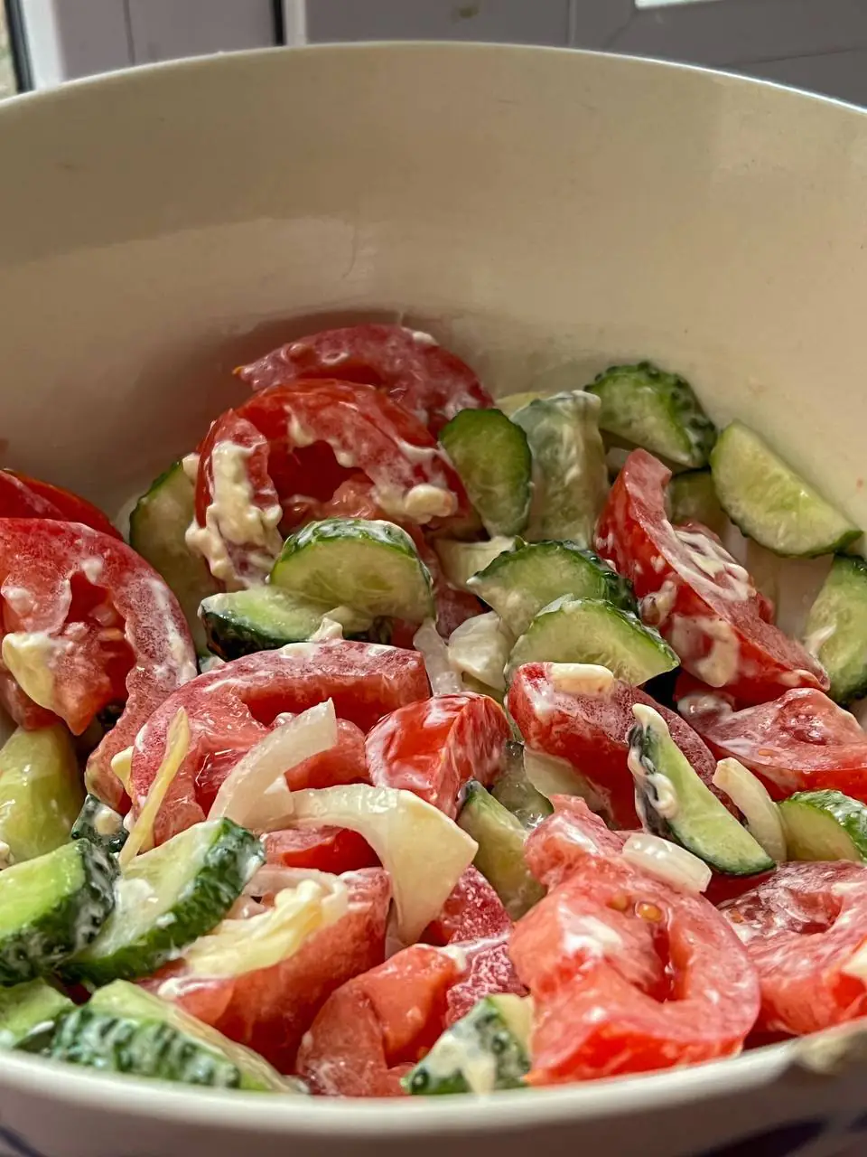 photo 5368392018725828831 y