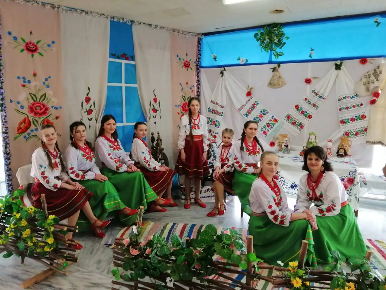 учасники творчого колективу палацу клуьтури