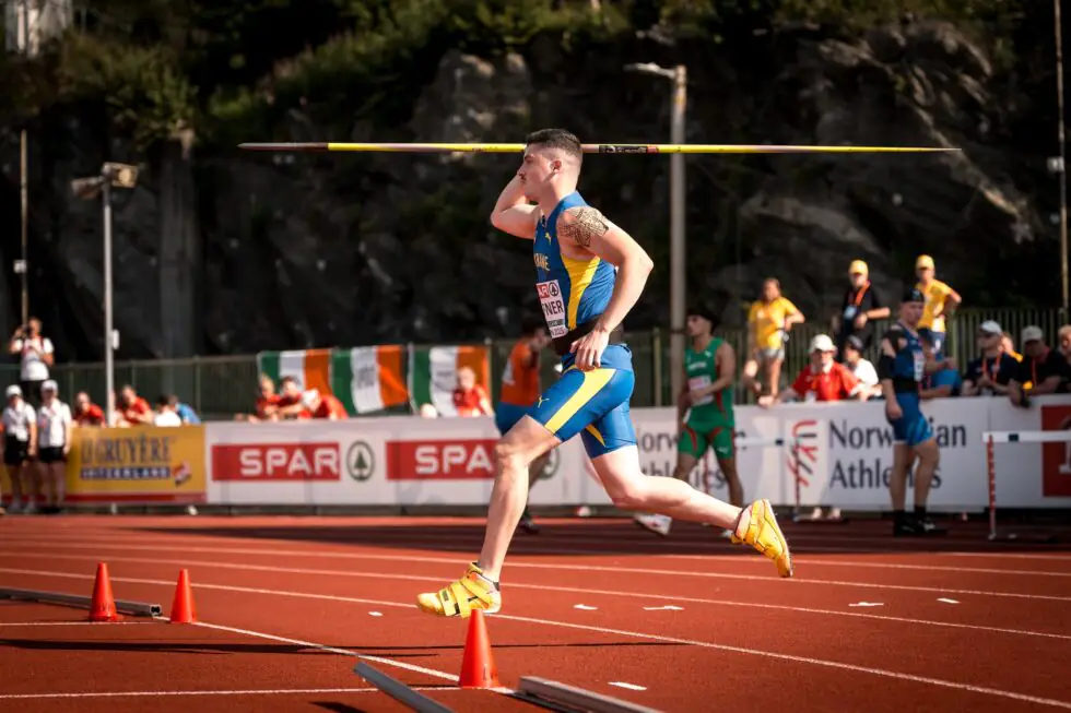 Artur Felfner spys Артур Фельфнер на чемпіонаті України