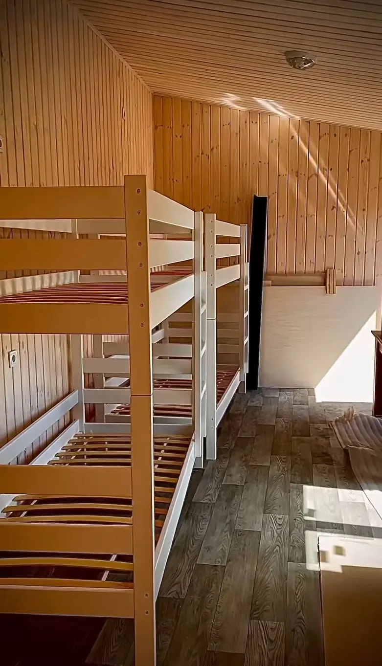 Ліжка в модульному будинку в Липовій Долині