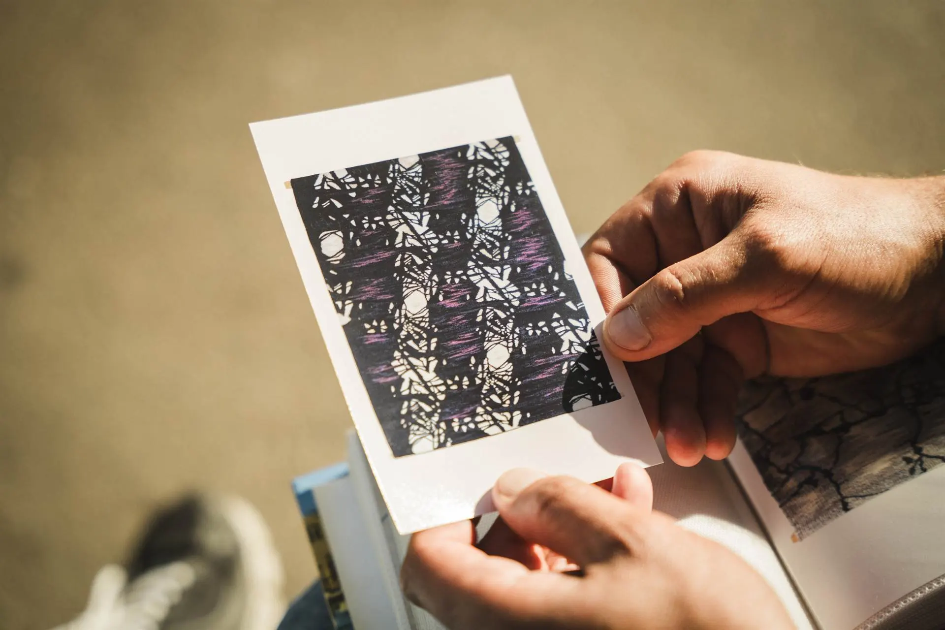 Сумський майстер створює гобелени, надихаючись природою