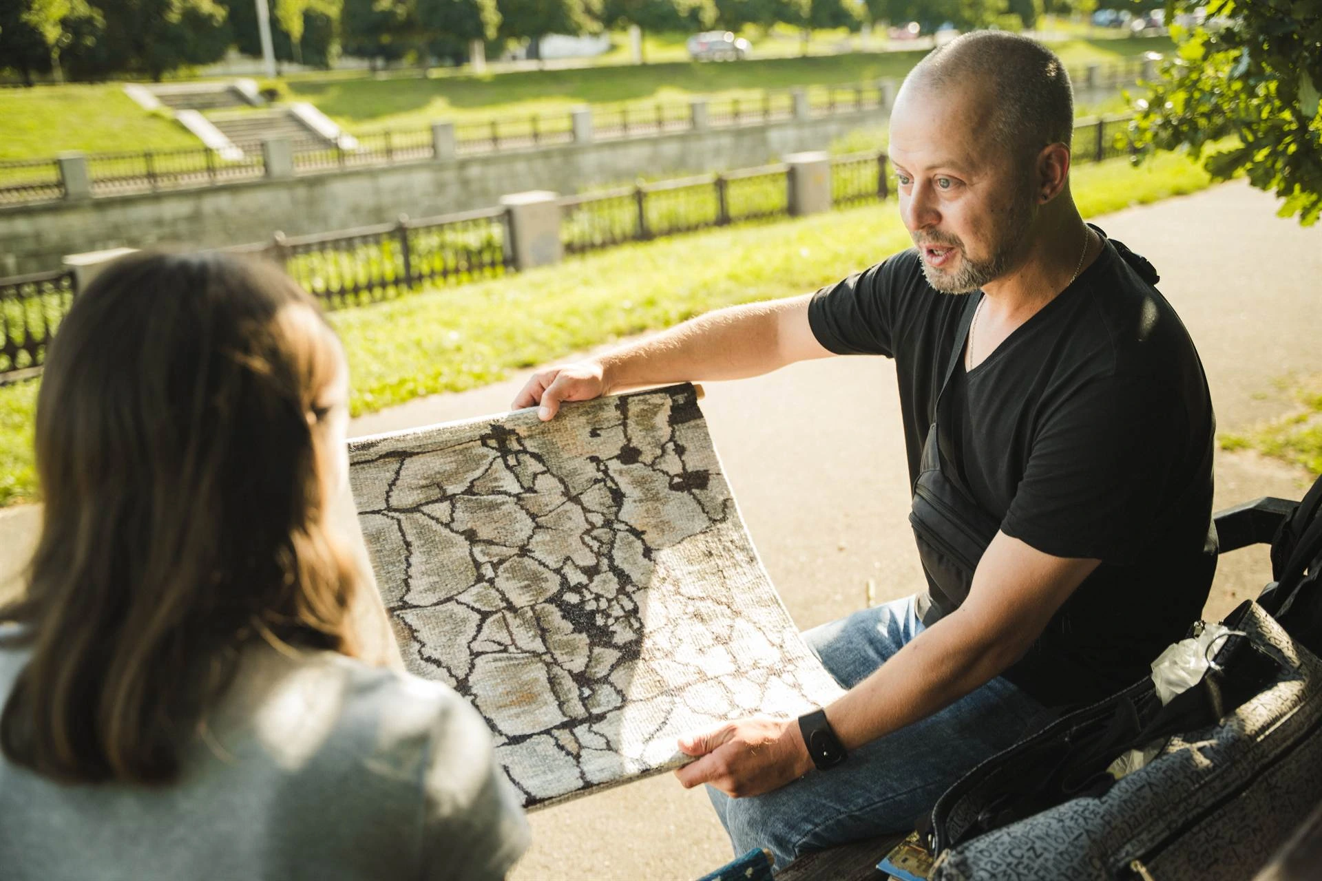 Сумський майстер створює гобелени про природу