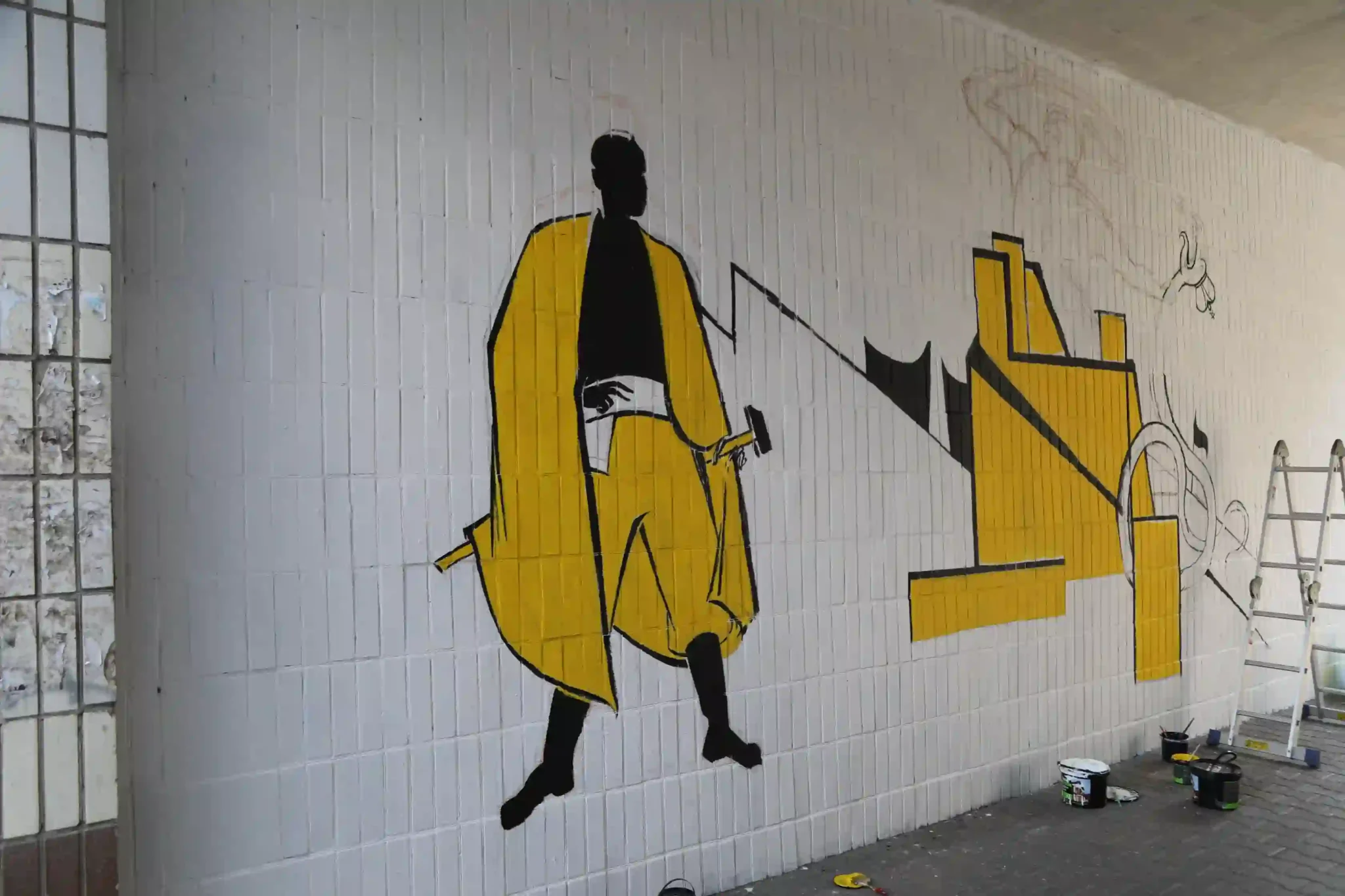 Недомальований мурал