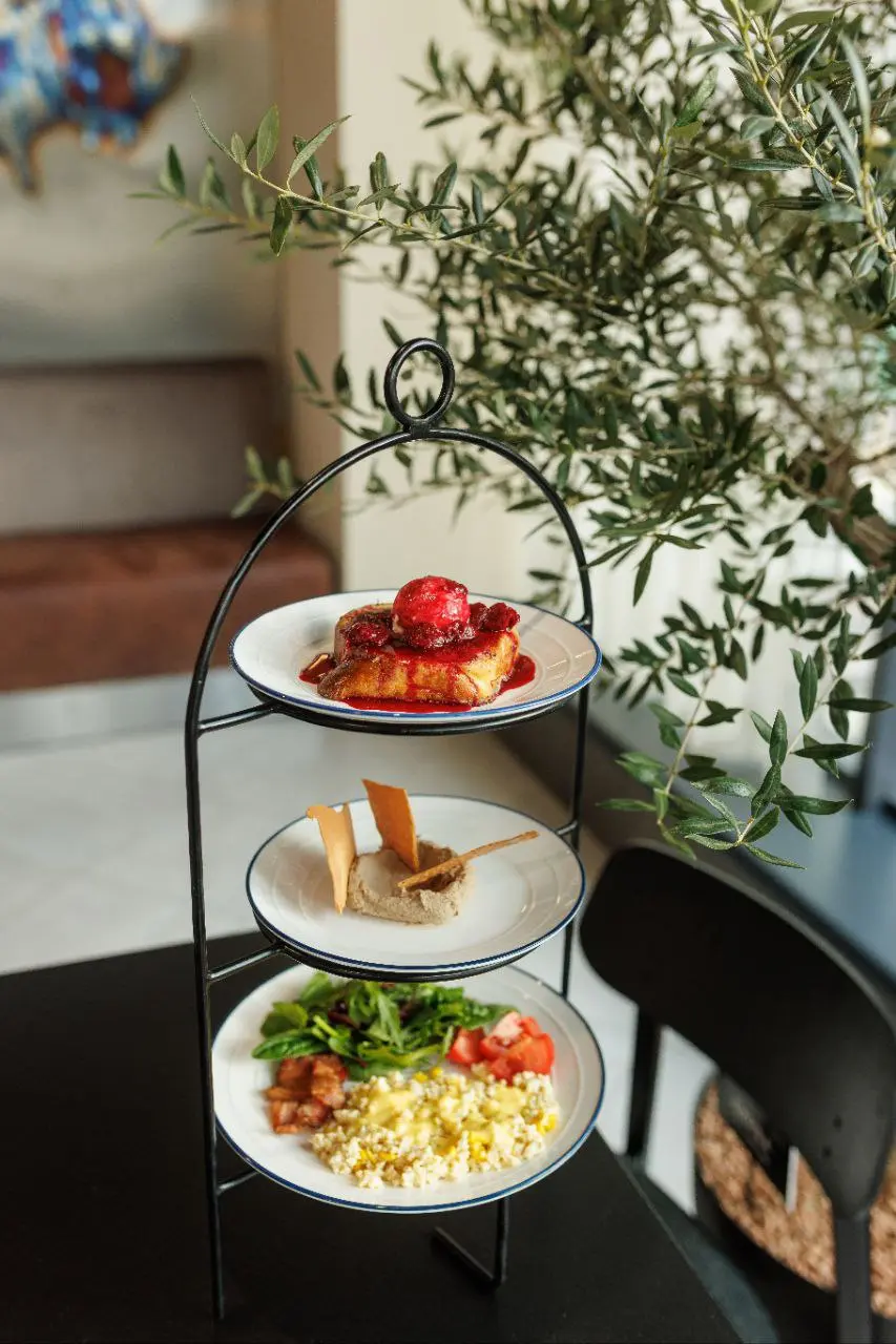 Сніданкова вежа, яку можна замовити у Шнобелі