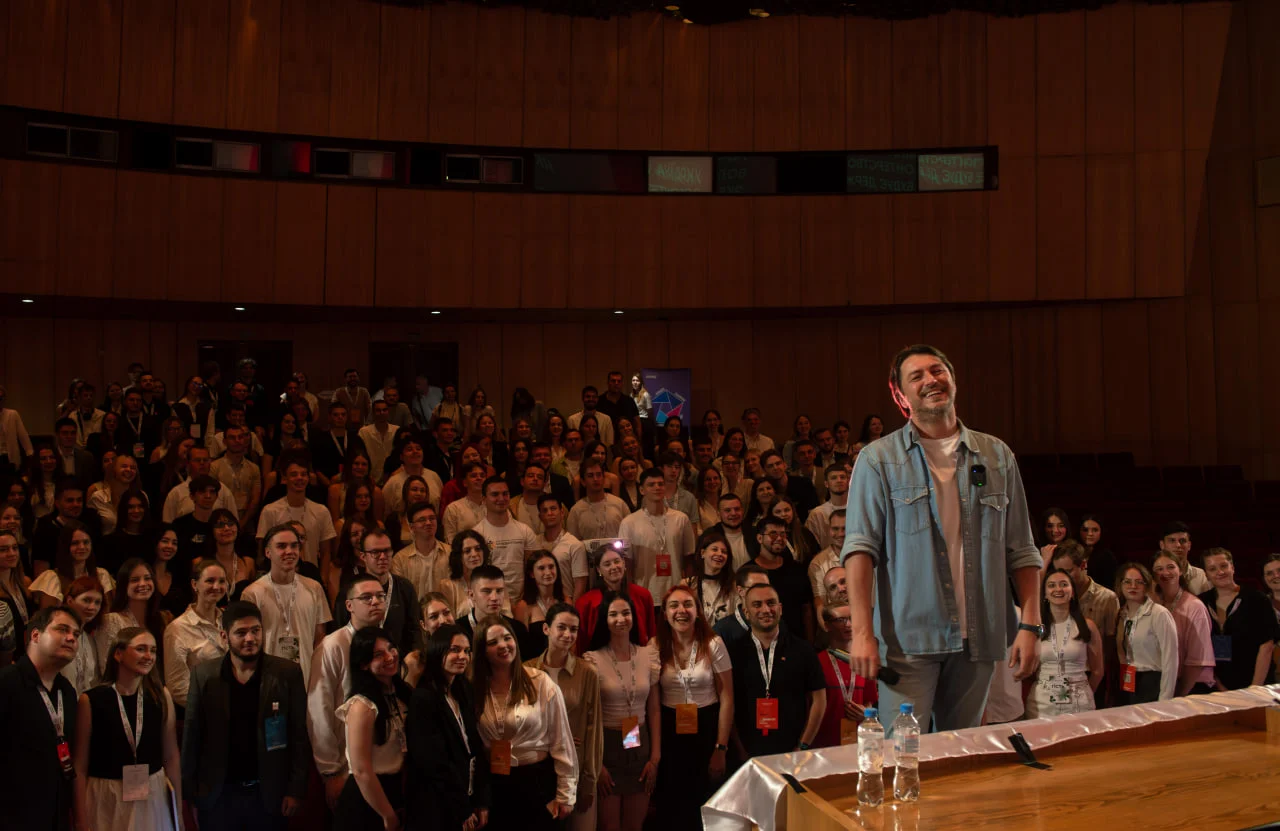 studenty usl ta prytula студенти усл на зустрічі з Сергієм Притулою