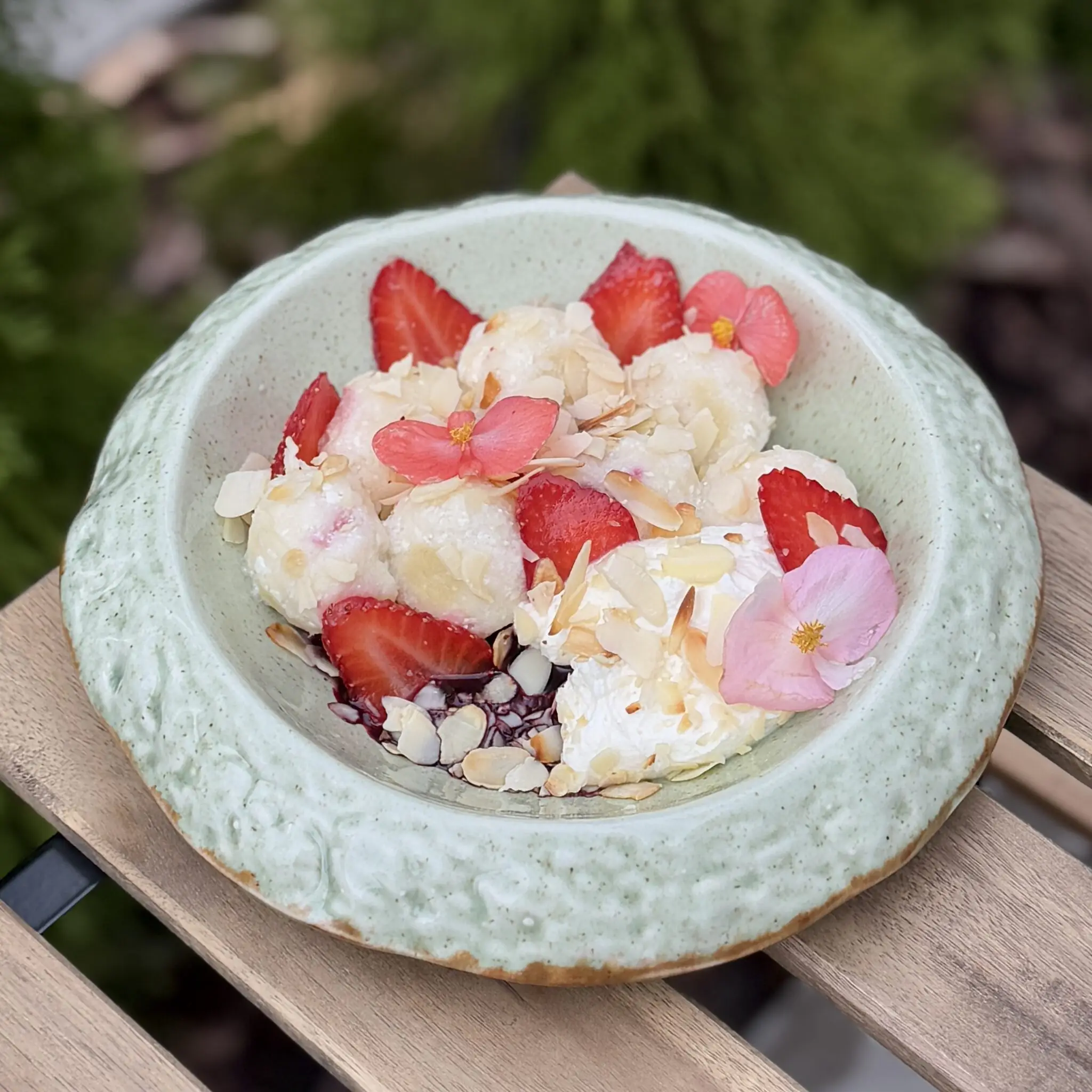 Вареники на сніданок у «Сусідах»