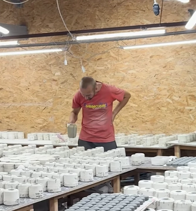 vyrobnytstvo kovpachkiv na romanof Працівник на підприємстві Романоф ЛТД