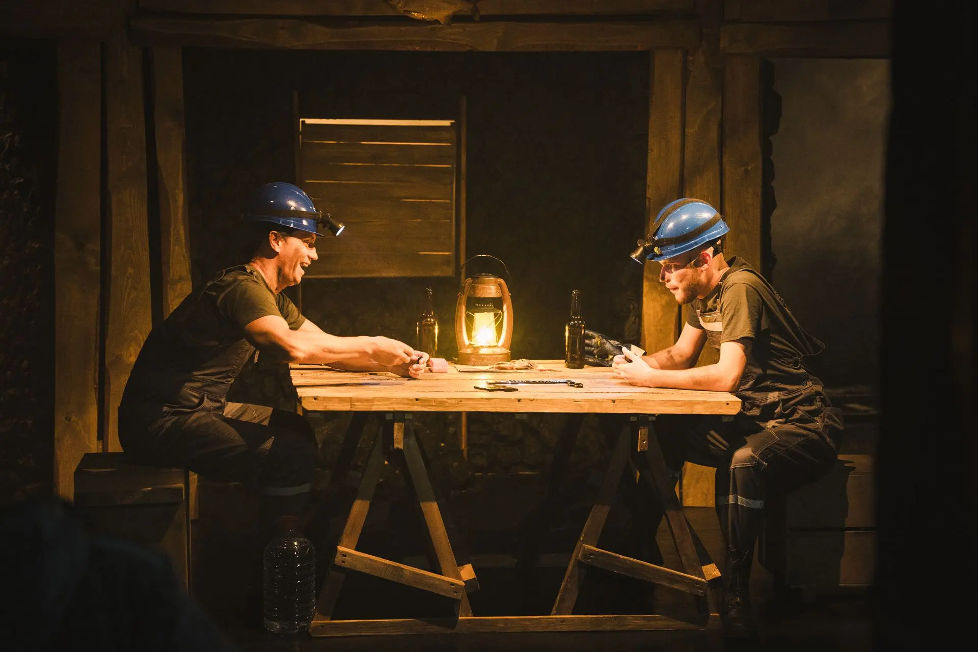 aktory u vystavi sto tysyach u sums komu teatri shchepkina Актори у виставі Сто тисяч сумського театру