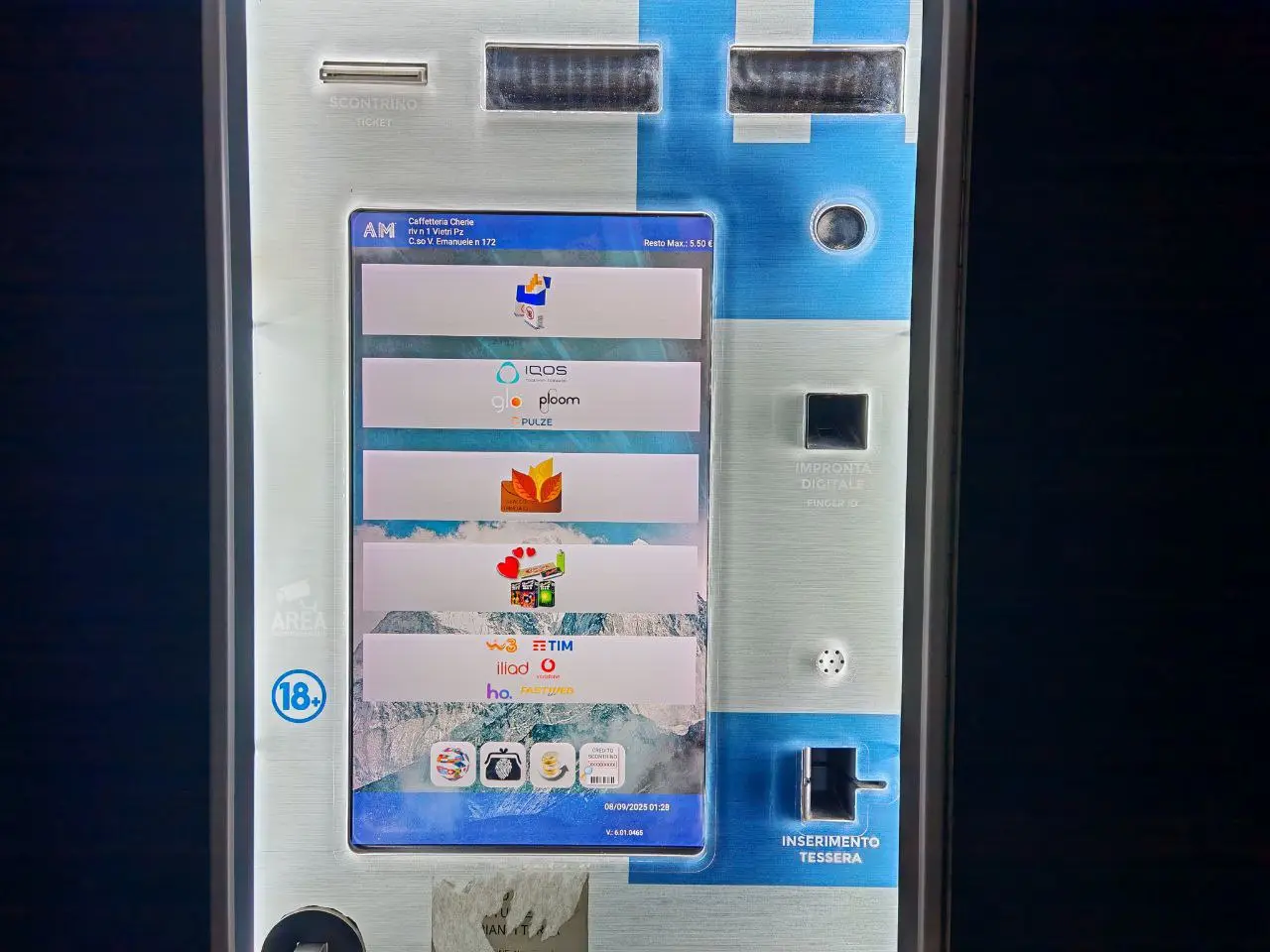 торговий автомат з електронними сигаретами в Італії
