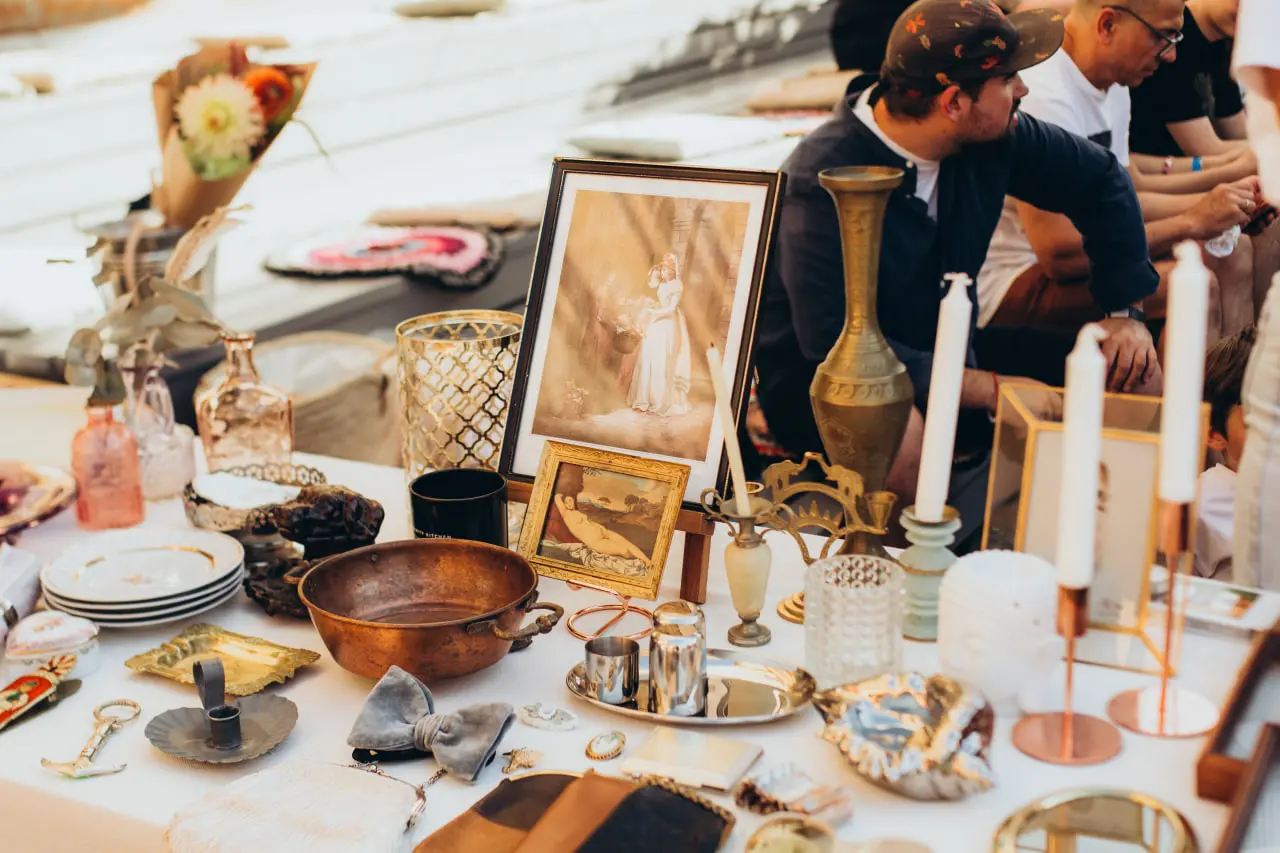 антикваріат на барахолці у Сумах