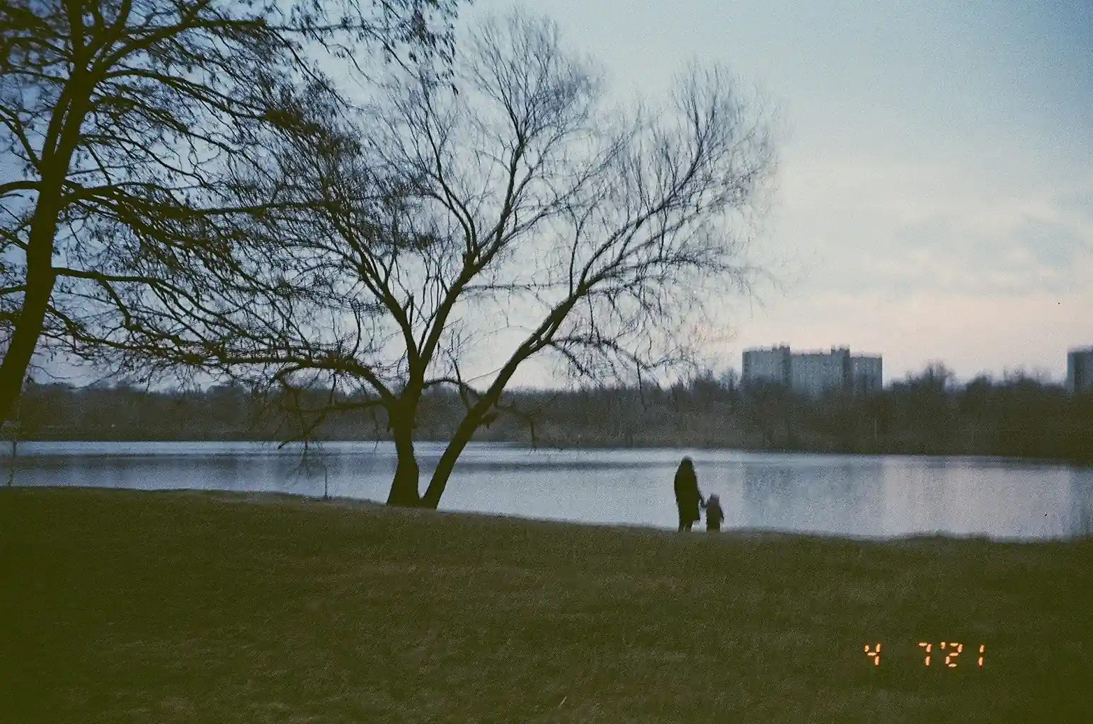 liudy huliaut cheshkoiiu v kholodnu poru