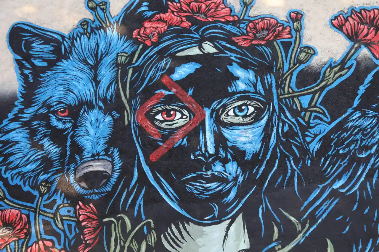 konotpska vidma mural конотопська відьма на муралі від Руху Опору в Контопі