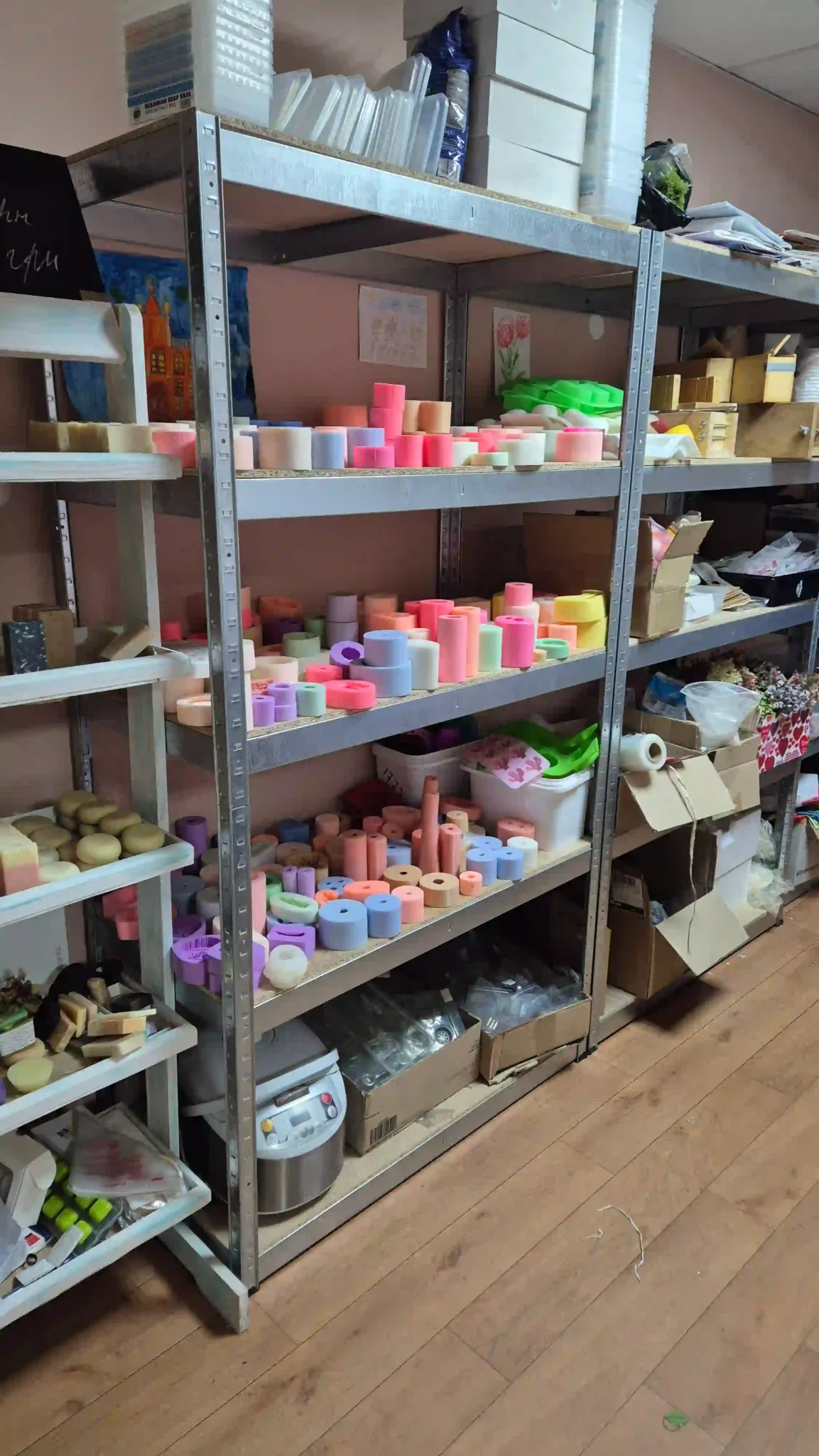 Сум'янка розвиває бізнес із виготовлення мила і має власну майстерню