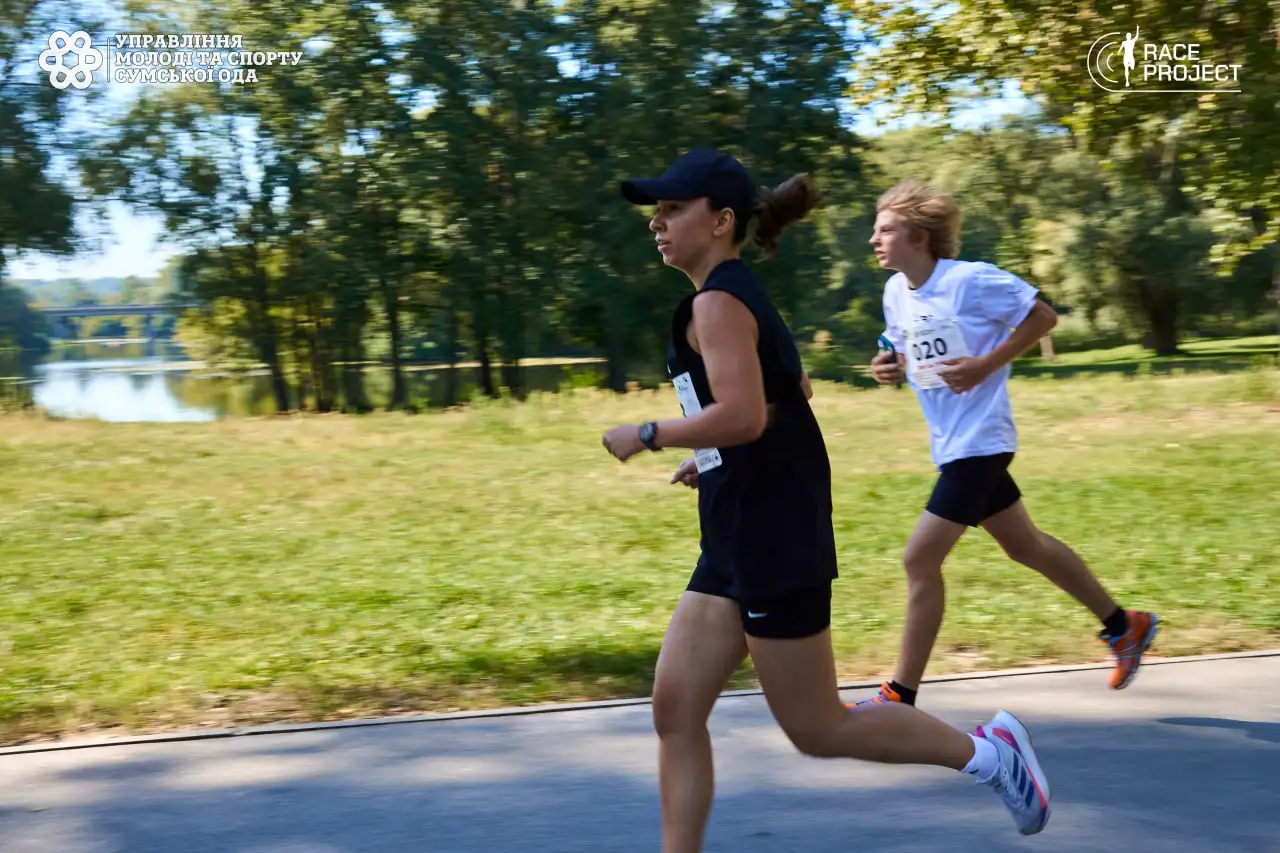 margarita ivenenko shanuyu voina Маргарита Іваненко бере участь у забігу «Шаную Воїна, біжу за Героїв України» у Сумах