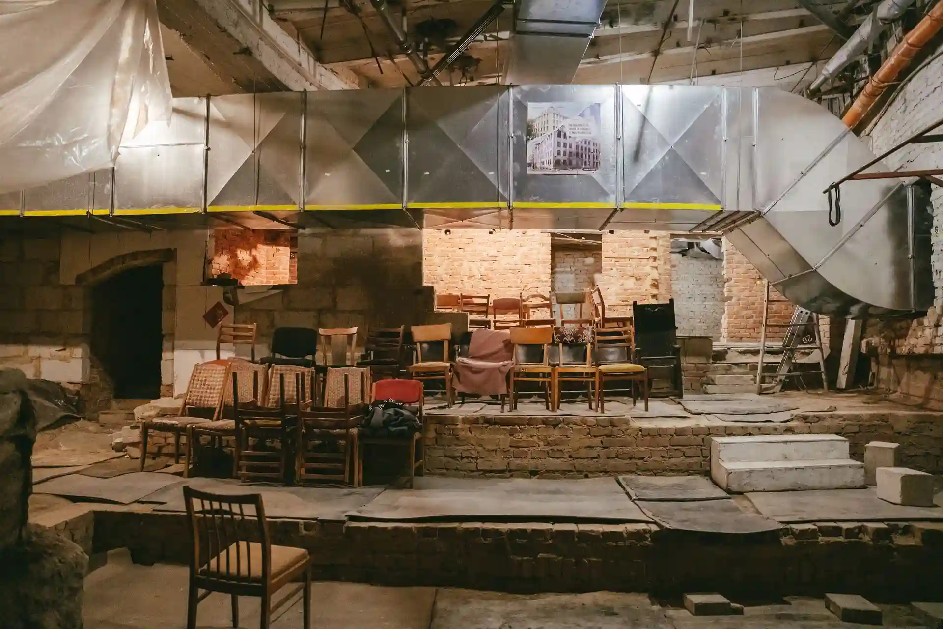 Підвальне приміщення Сумського театру, яке планують перетворити на нову експериментальну сцену