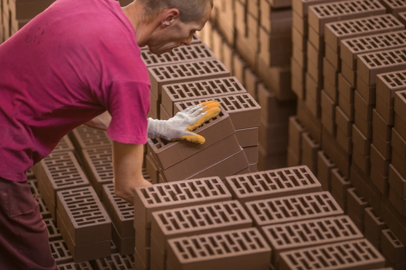 problemy sumskoho biznesu 1 Підприємство «Керамейя» із Сум зіштовхнулося із кадровою кризою