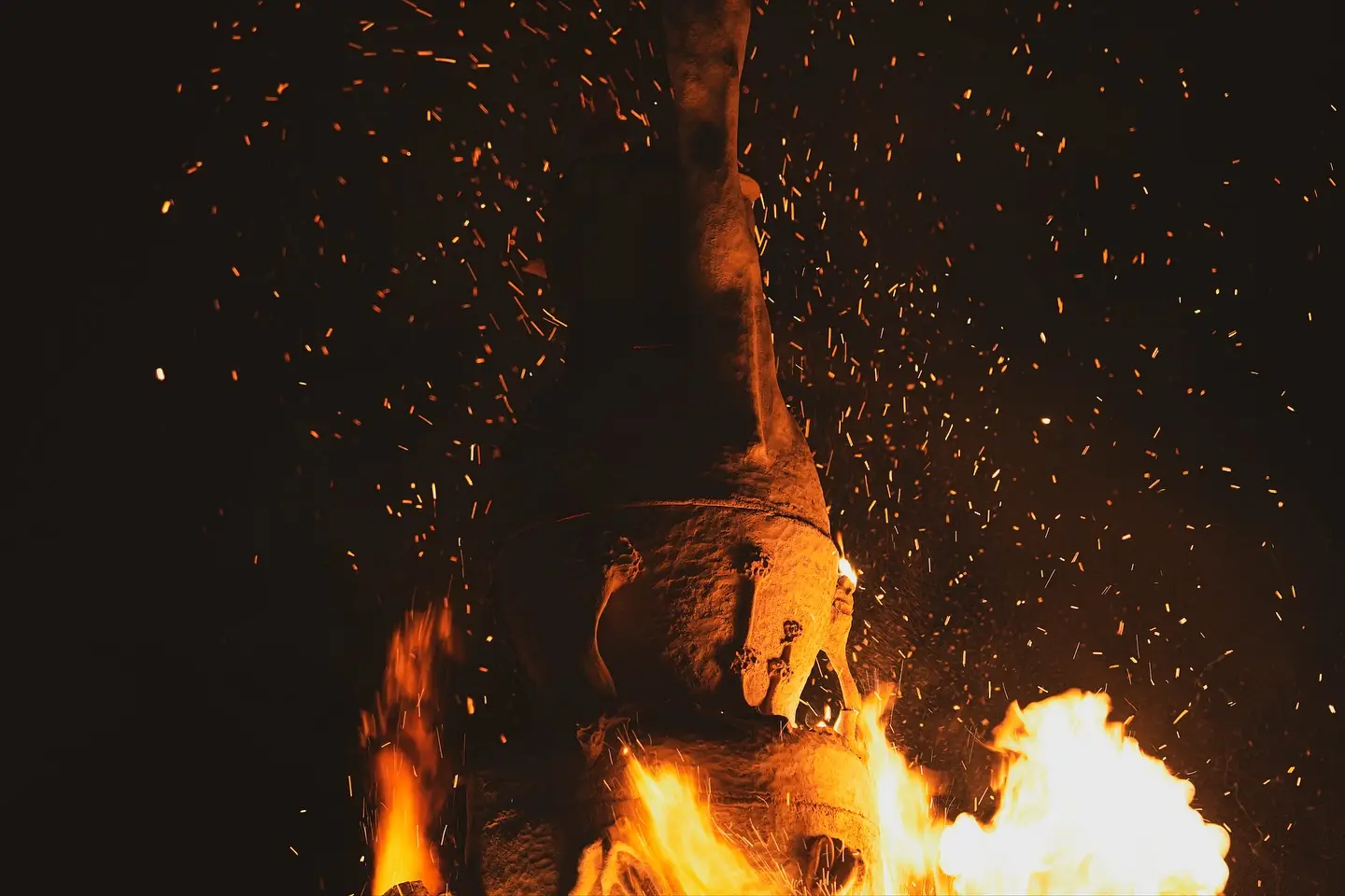 випал скульптури в Куземині