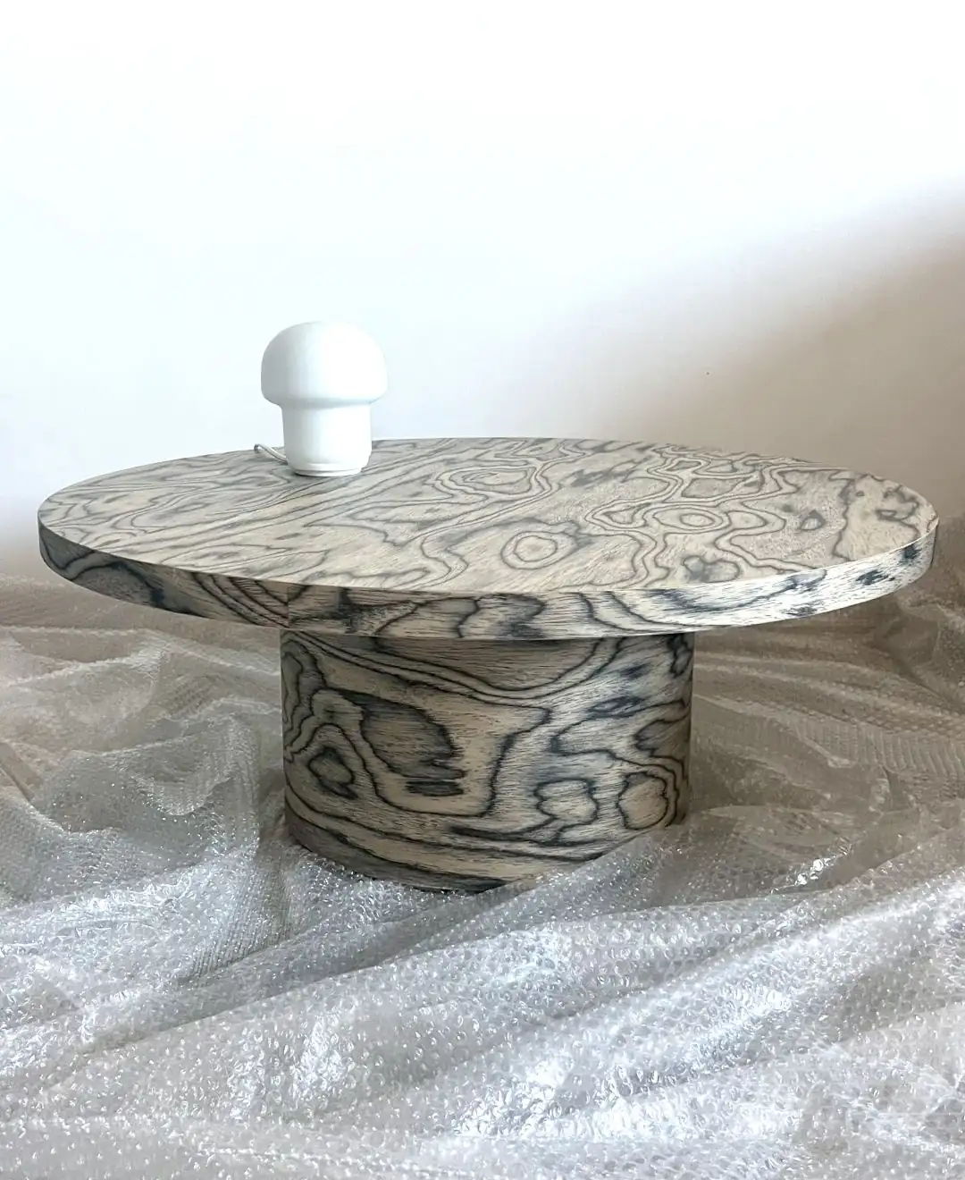 Стіл Ворлд Вайлд від Бурячкової