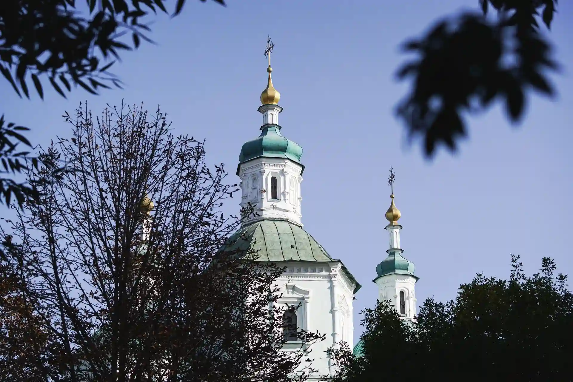 sviato voskresenskyy sobor Бані Воскресенської церкви в Сумах