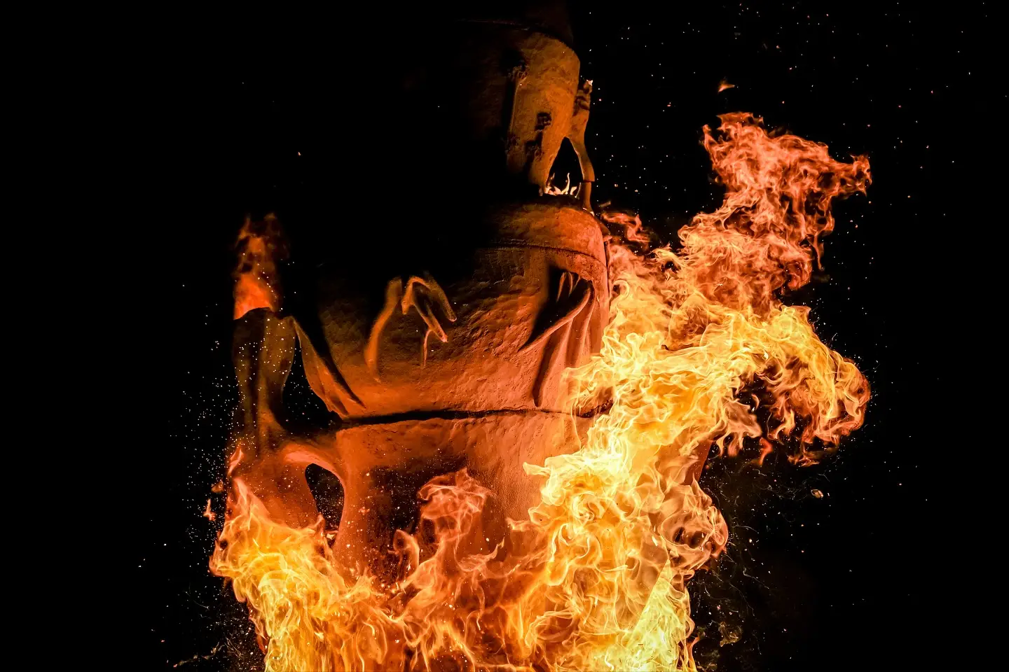 скульптура землецвіт в Куземині