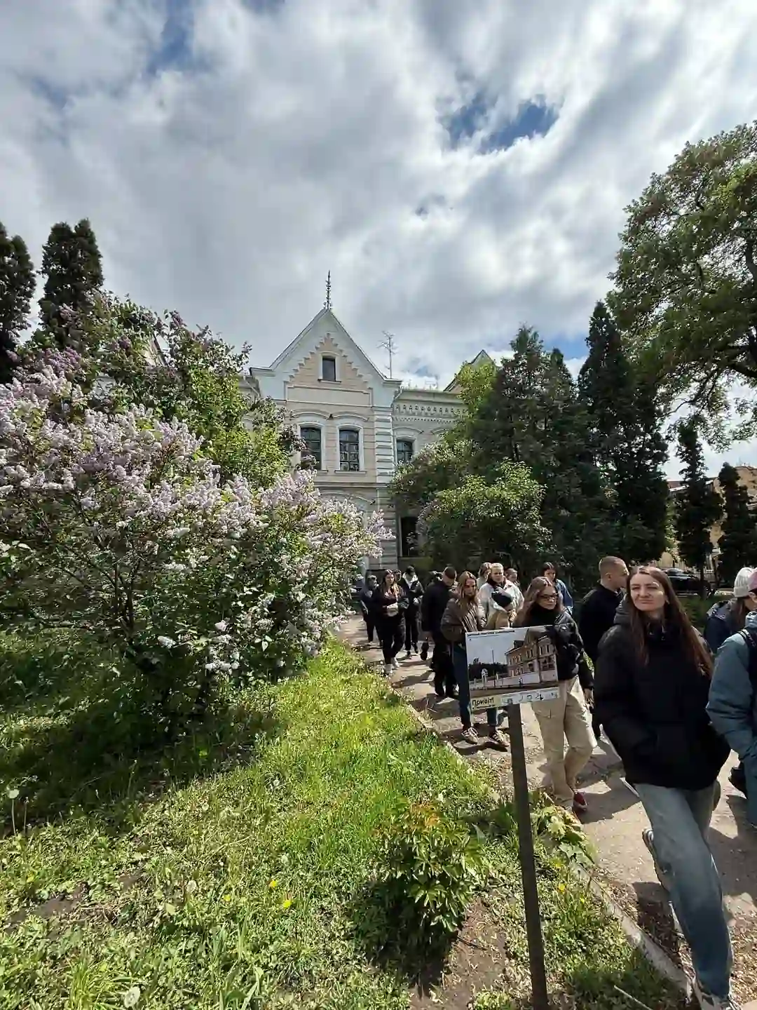 yevgen murza provodyt ekskursiyu dlya sum yan yevgen murza provodyt ekskursiyu dlya sum yan