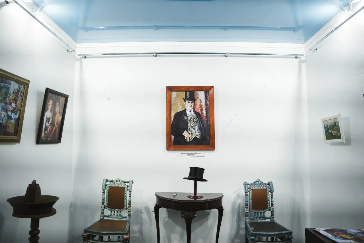 burluk room кімната присвячена Давиду Бурлюку у Сумах