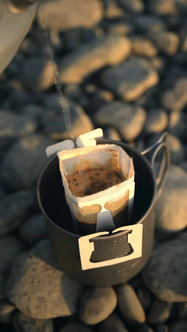 de prydbaty kavu riznykh sortiv 1 Бариста заварює дріп-каву на вулиці