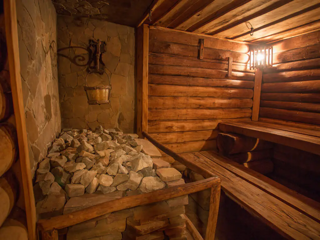 de v sumakh pratsiuiut bani Баня в закладі «Здибанка» в Сумах